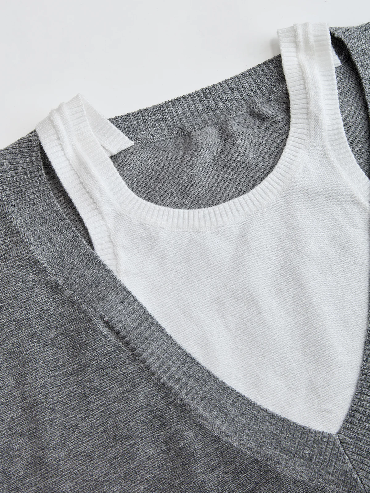 2 in 1 Wool-Blend Loose Sweater - Image 5
