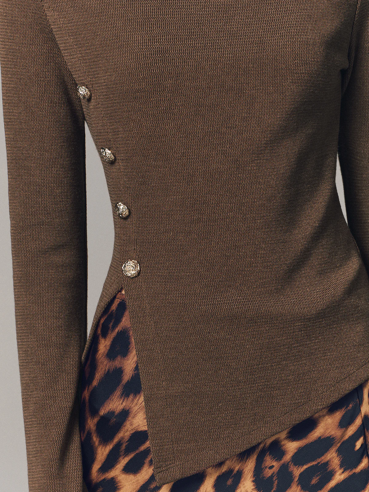 Asymmetric Hem Button Detail Long-Sleeve Top - Image 4