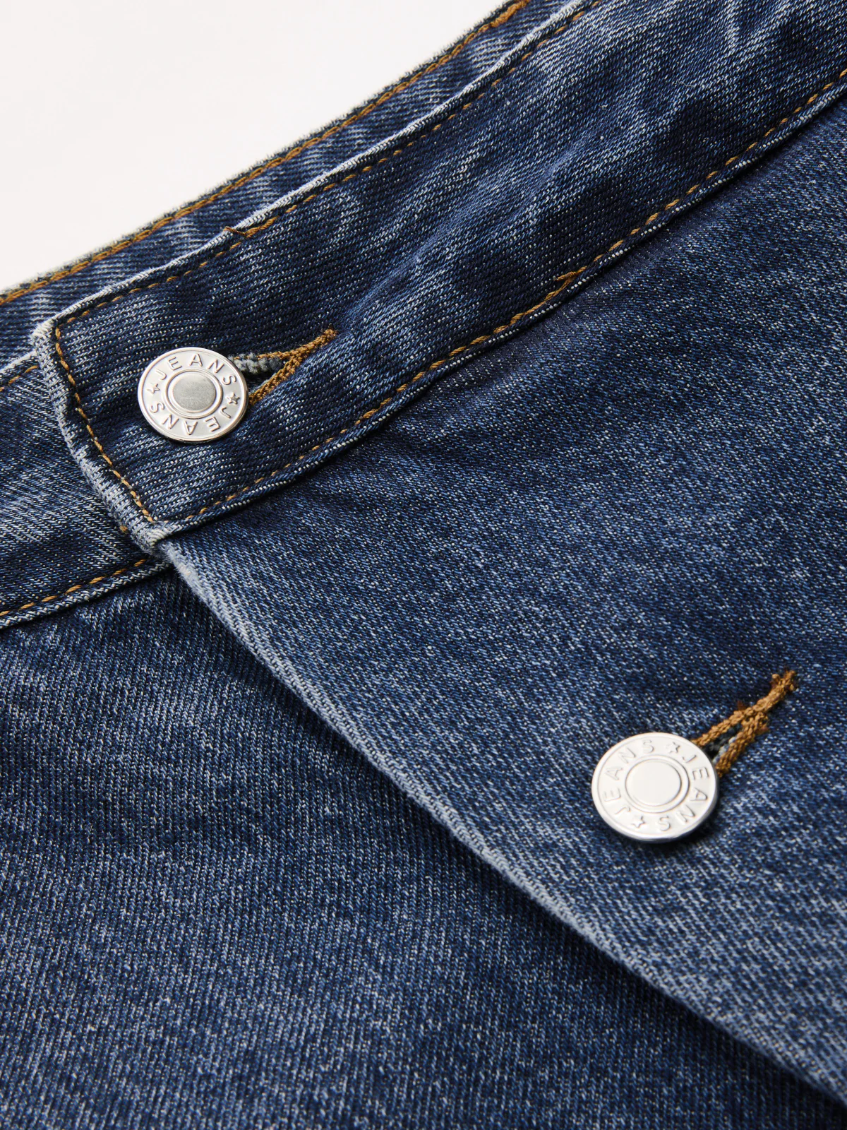 Asymmetric Waistband Mid-Waist Balloon Jeans - Image 3