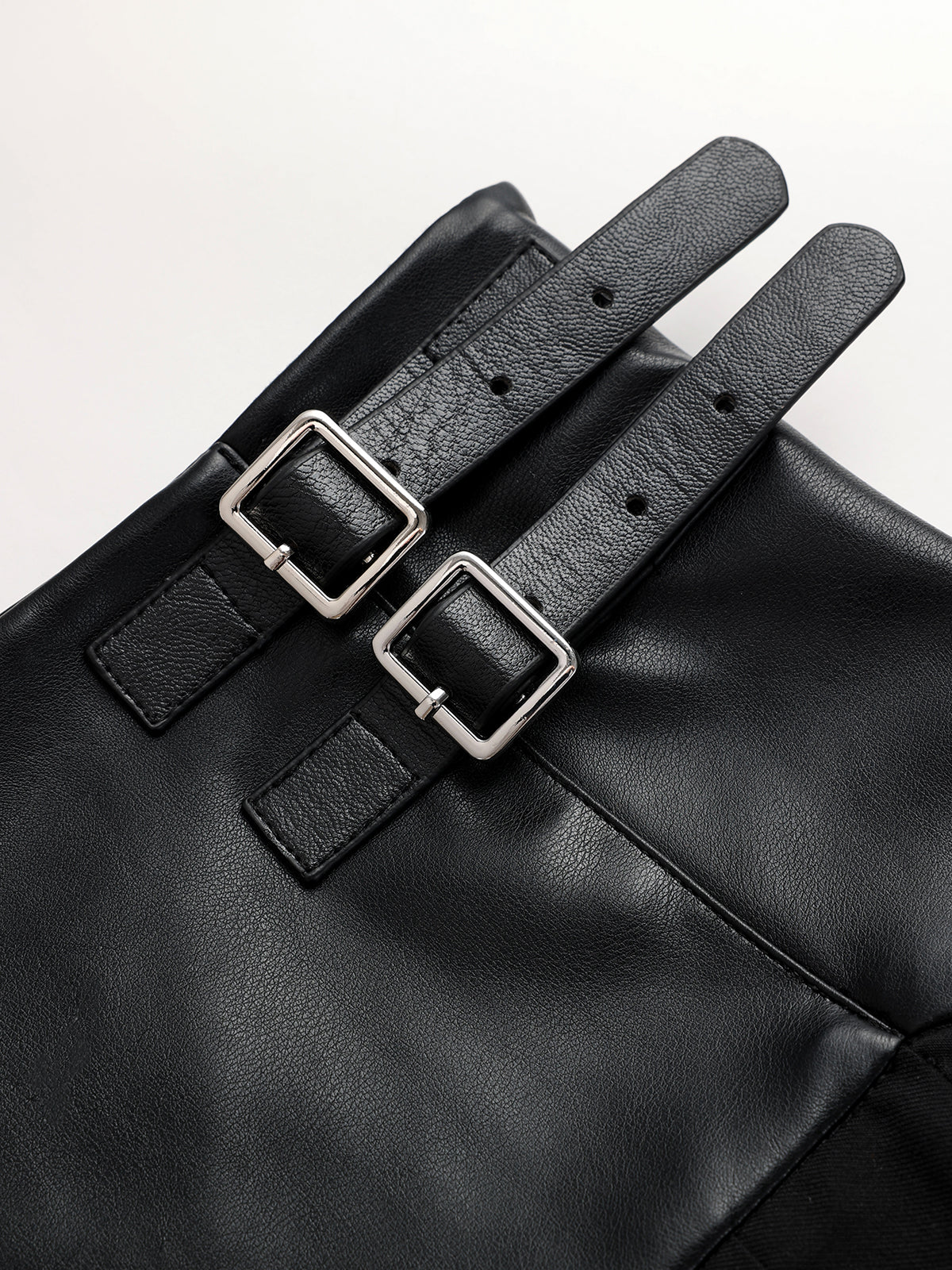 Buckle Detail Faux Leather Panel Pleated Midi Skirt - Image 3