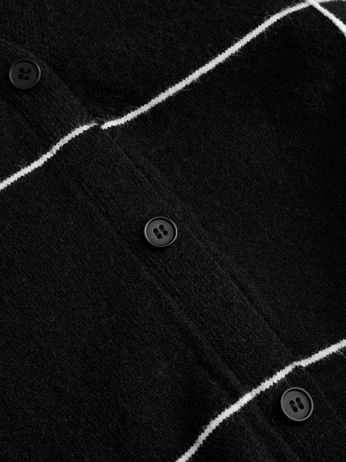 Checkered V-Neck Button-Front Knit Vest - Image 4
