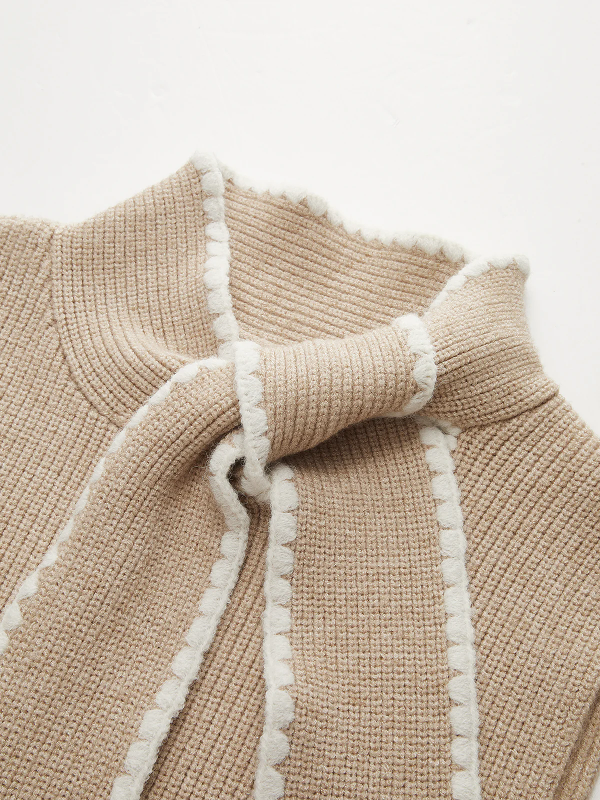 Contrast Trim Tie-Neck Sleeveless Knit Dress - Image 3