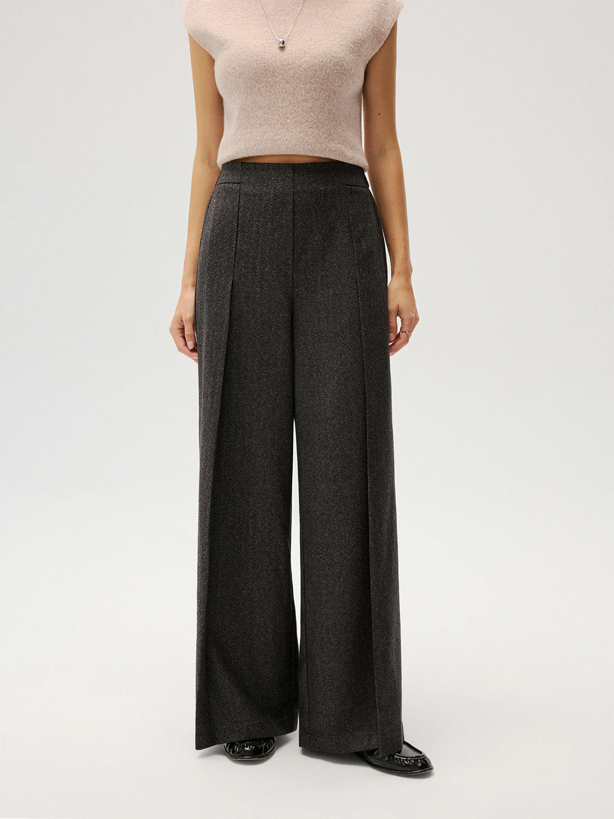 Elastic Waist Pleated Wide Leg Pants - Image 3