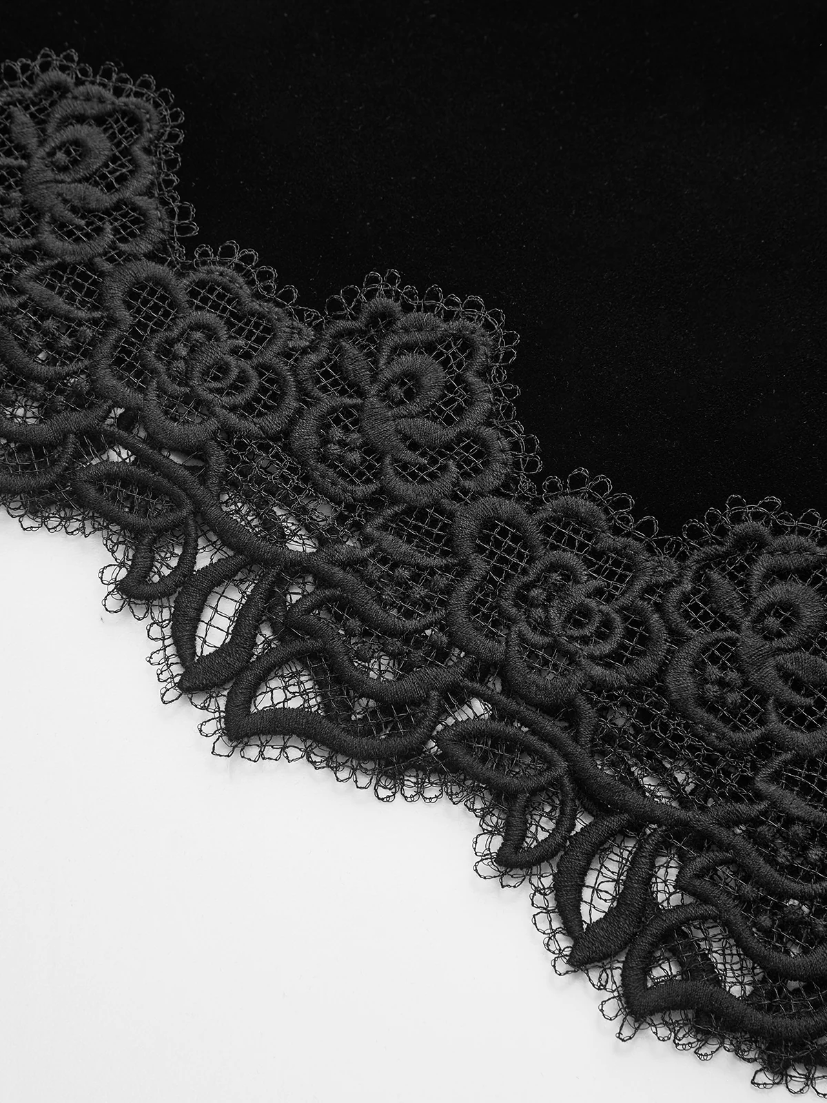 Floral Lace Trim Velvet Mini Skirt - Image 4
