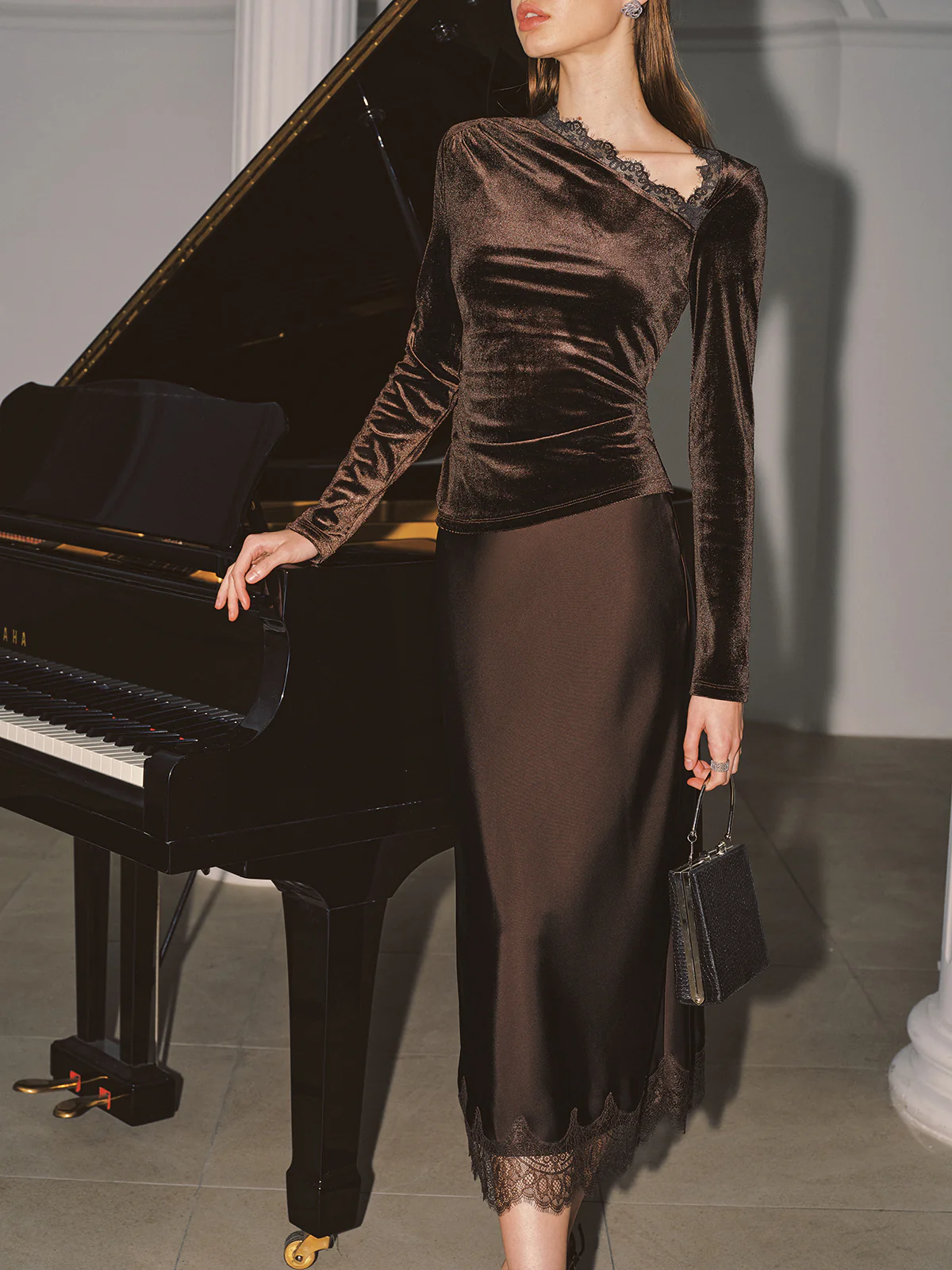 Lace Hem Satin Midi Skirt - Image 3