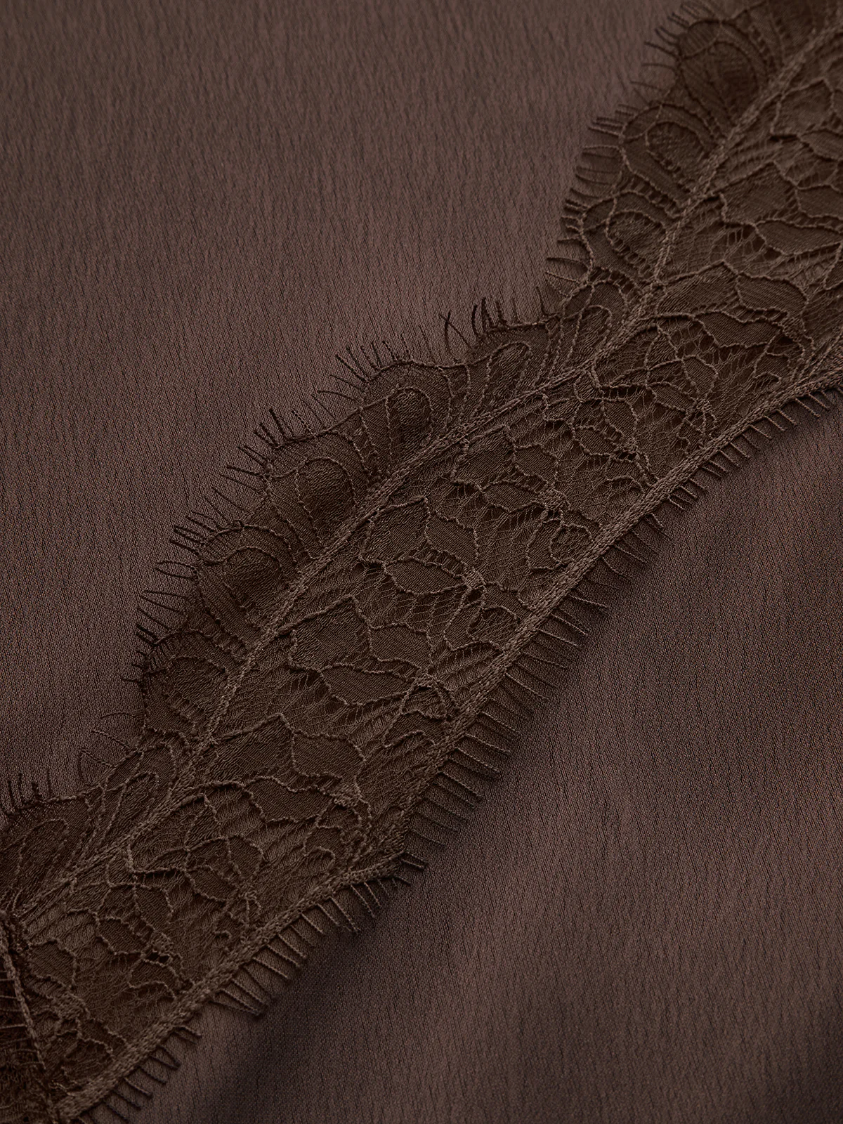 Lace Panel Satin Mermaid Maxi Skirt - Image 4