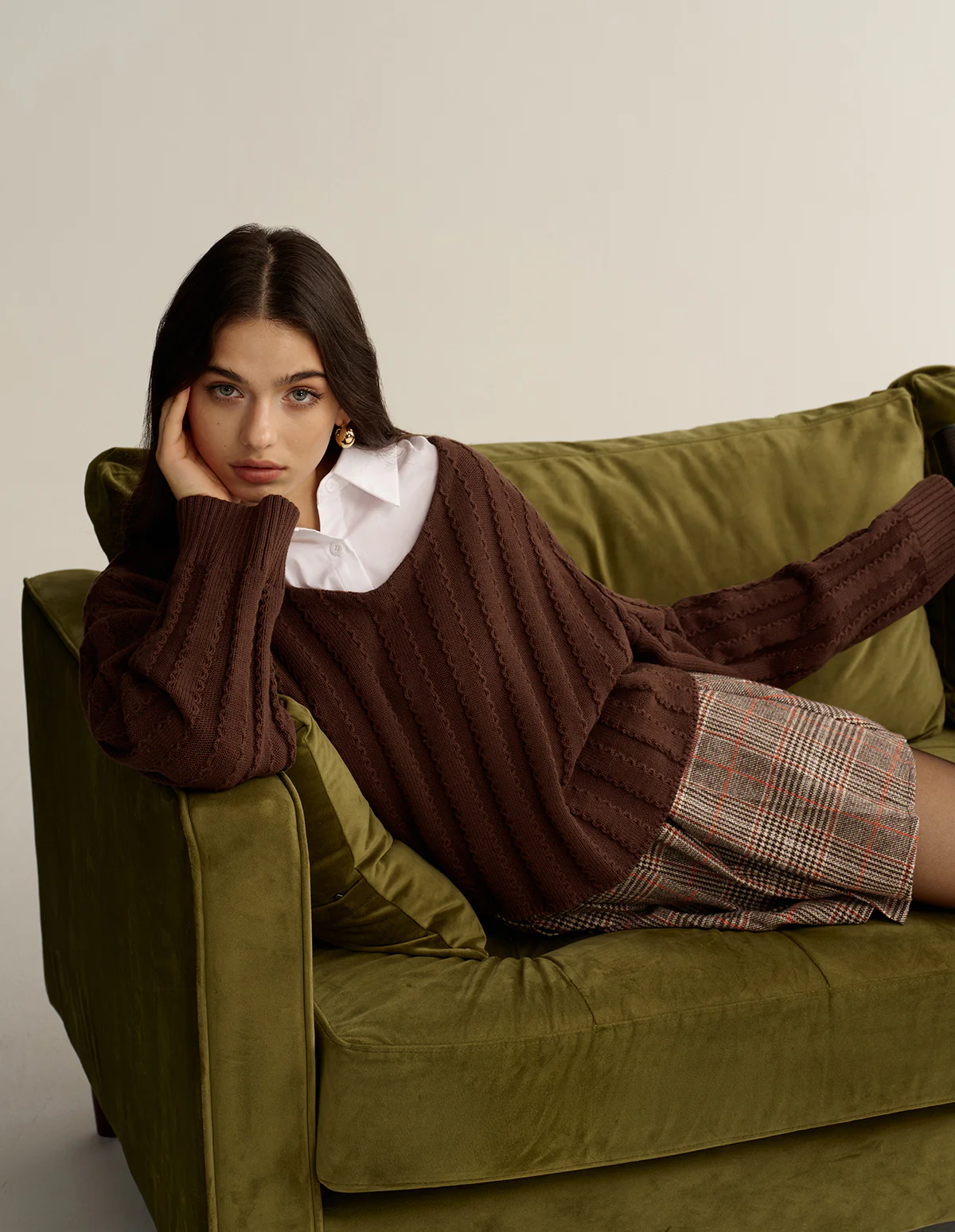 Loose V-Neck Textured Sweater - Image 3