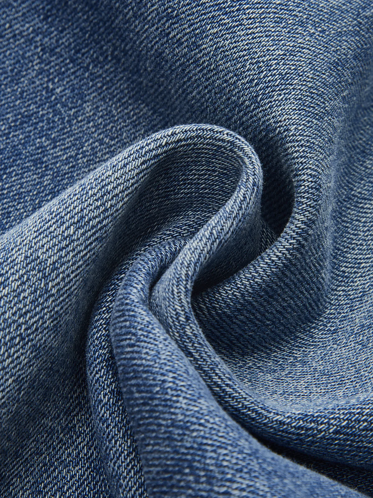 Mid-Waist Curved-Leg Jeans - Image 3