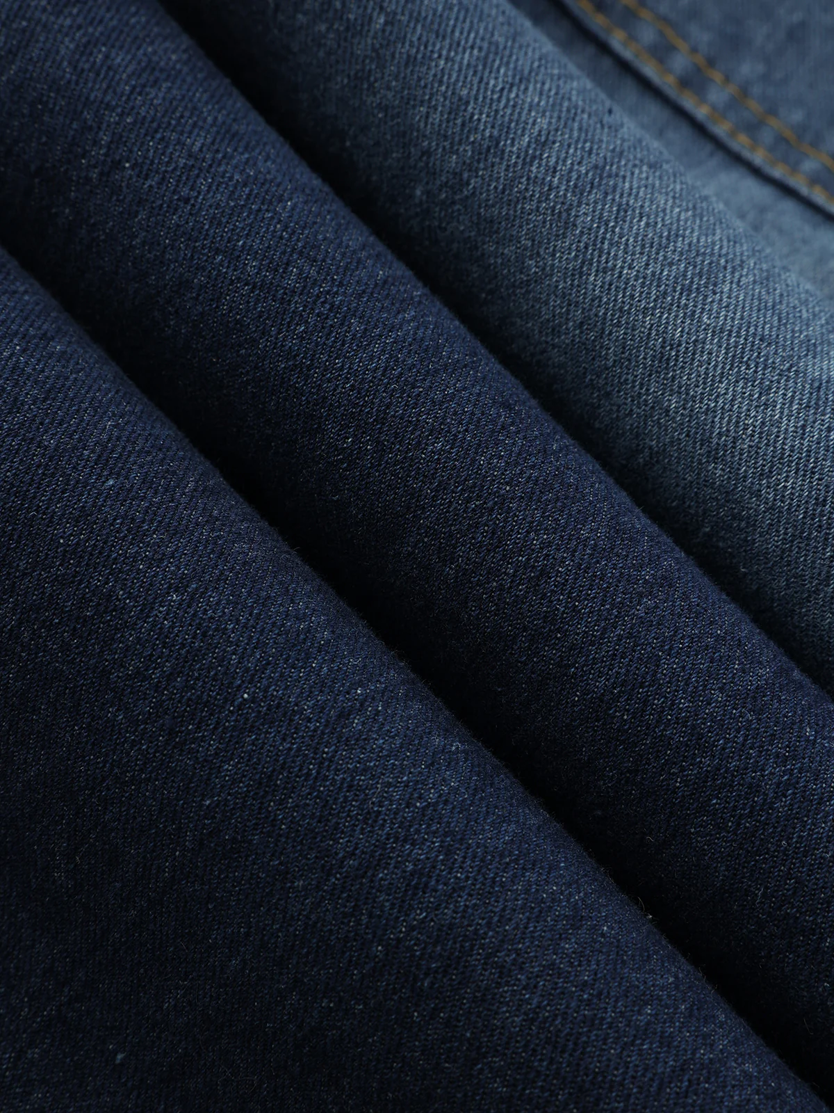 Mid-Waist Denim Curved-Leg Jeans - Image 3