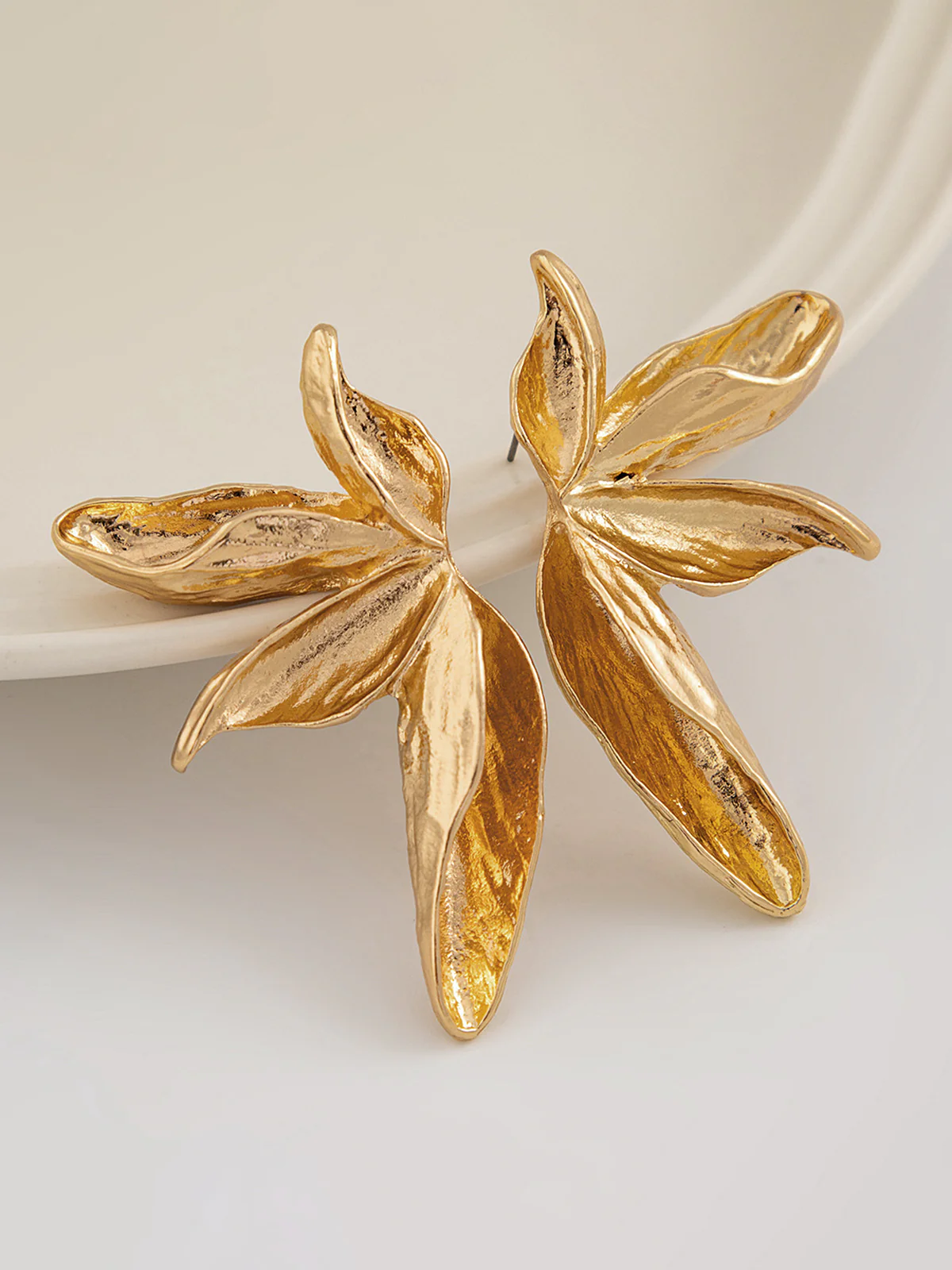 Sculpted Leaf Earrings - Image 2