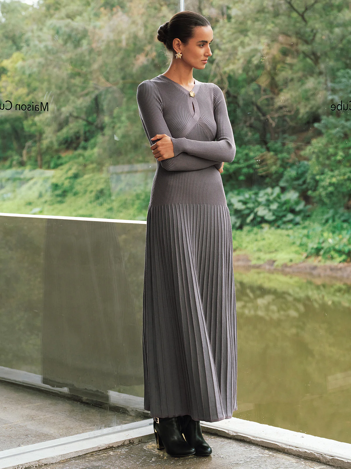 Textured Keyhole Neck Metal Detail Maxi Dress