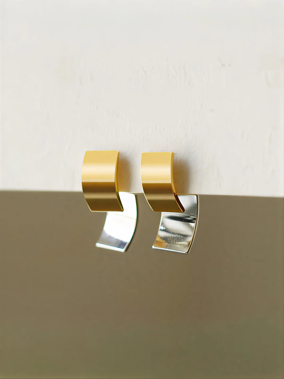 Two-Tone Minimalist Hoop Earrings - Image 2
